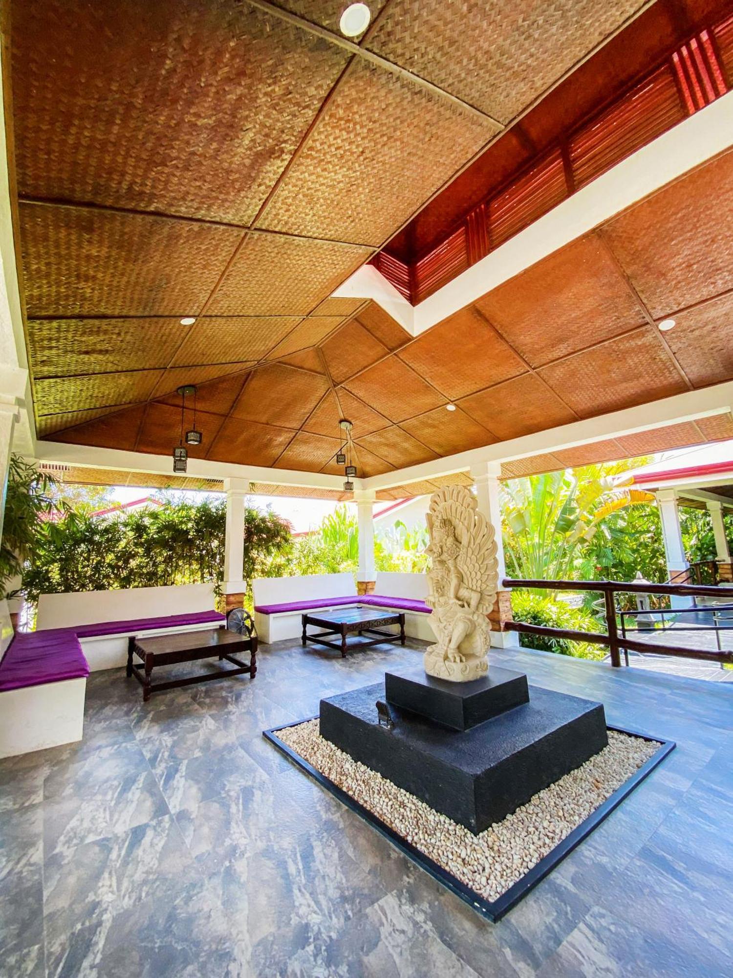 Carpe Diem Villas & Resort Puerto Princesa Exterior photo