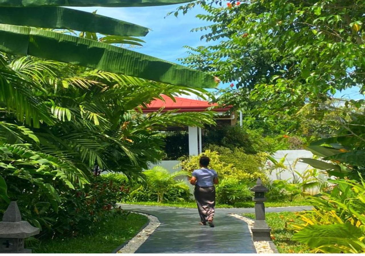 Carpe Diem Villas & Resort Puerto Princesa Exterior photo